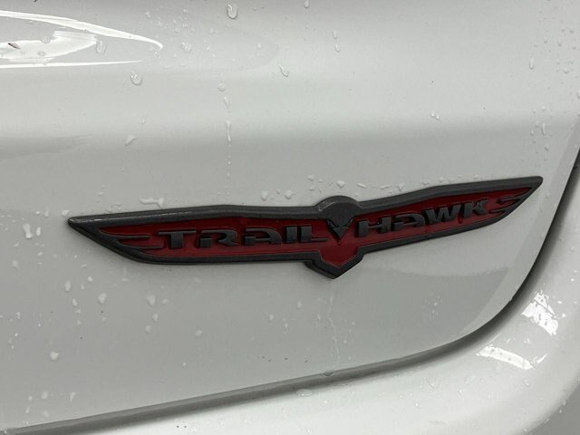 Used 2025 Jeep Compass Trailhawk AWD/4WD image 26