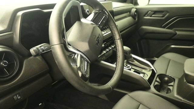 Used 2025 Chevrolet Colorado Trail Boss AWD/4WD image 14