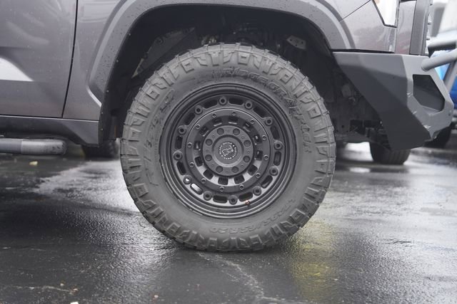 Used 2022 Toyota Tundra SR5 w/ TRD Off-Road Package AWD/4WD image 4