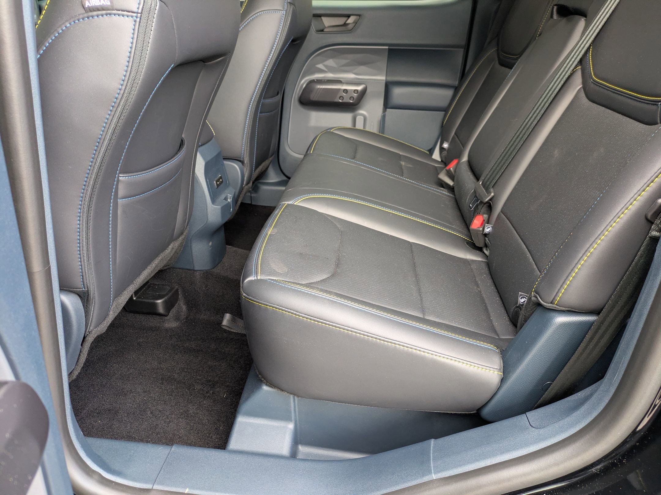 Certified 2025 Ford Maverick Lobo image 26