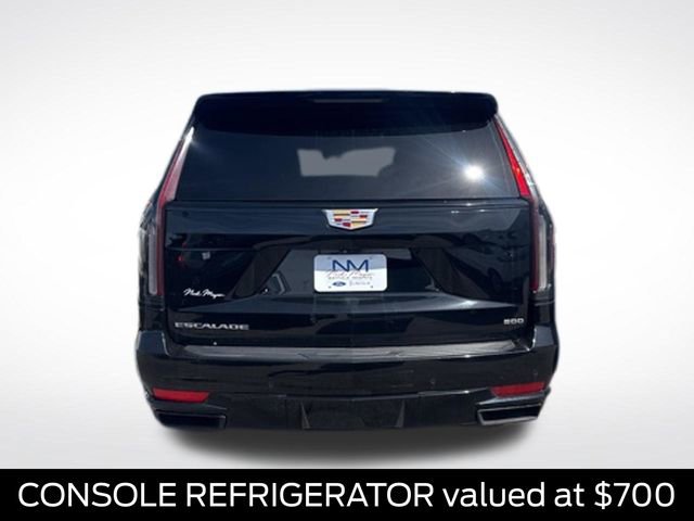 Used 2021 Cadillac Escalade Sport Platinum AWD/4WD image 3
