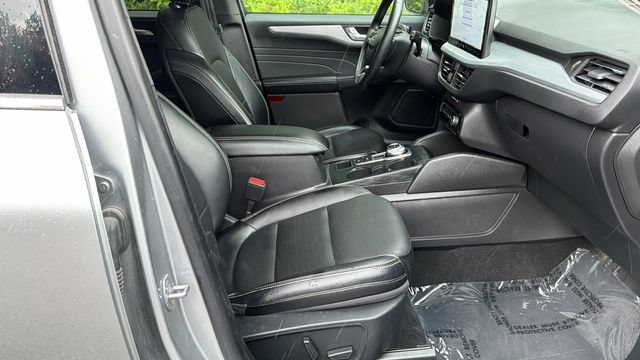 Certified 2024 Ford Escape Platinum AWD/4WD image 15