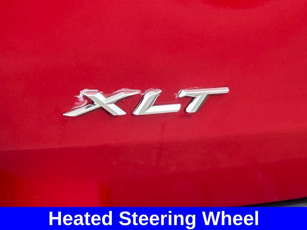 Certified 2022 Ford Explorer XLT w/ Equipment Group 202A image 23