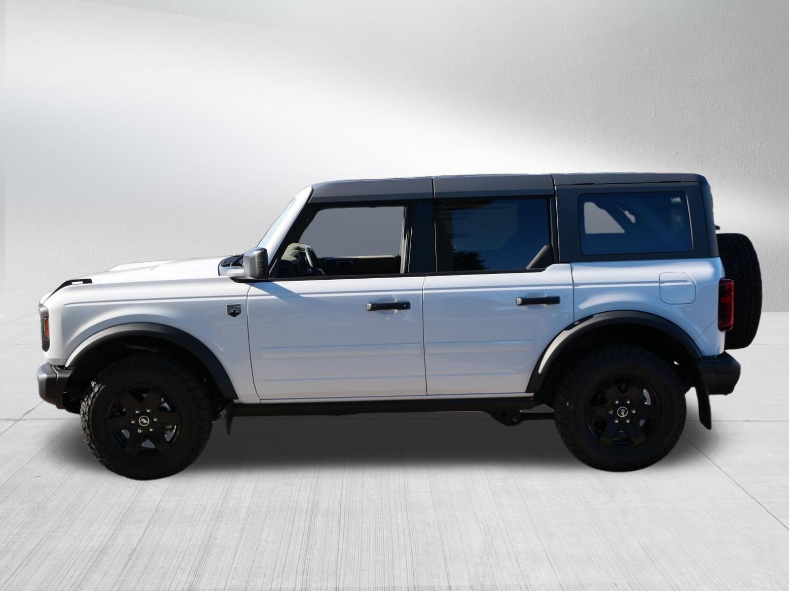 Certified 2025 Ford Bronco Big Bend w/ Black Diamond Package AWD/4WD image 4