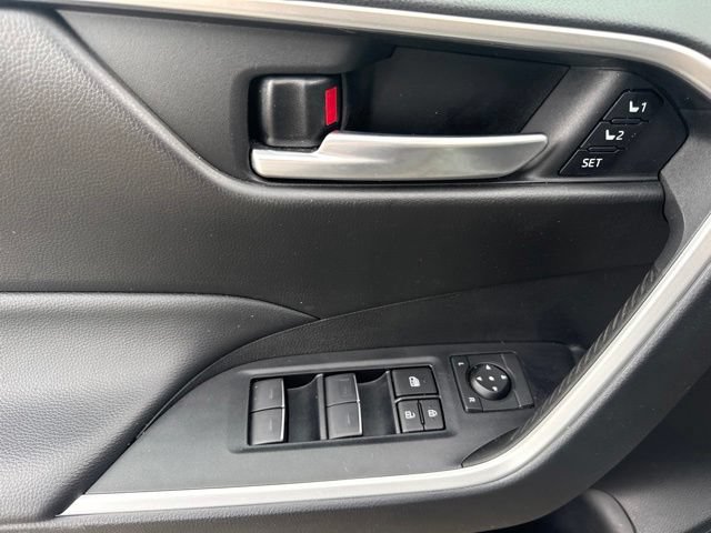 Used 2023 Toyota RAV4 XLE Premium AWD/4WD image 15