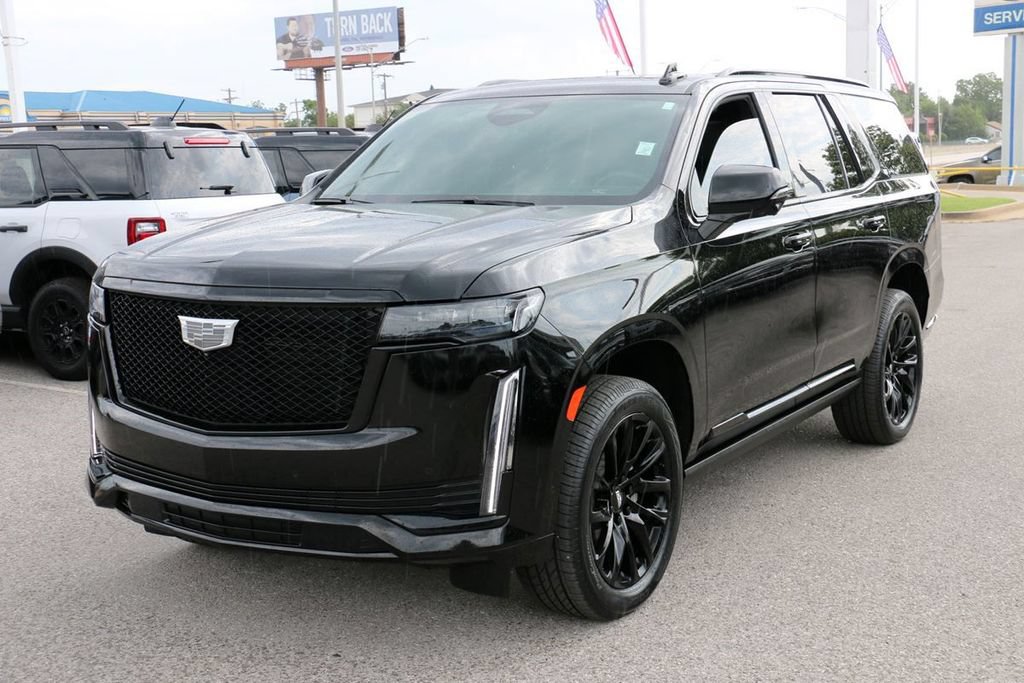 Used 2023 Cadillac Escalade Sport w/ LPO, ONYX Package AWD/4WD image 2