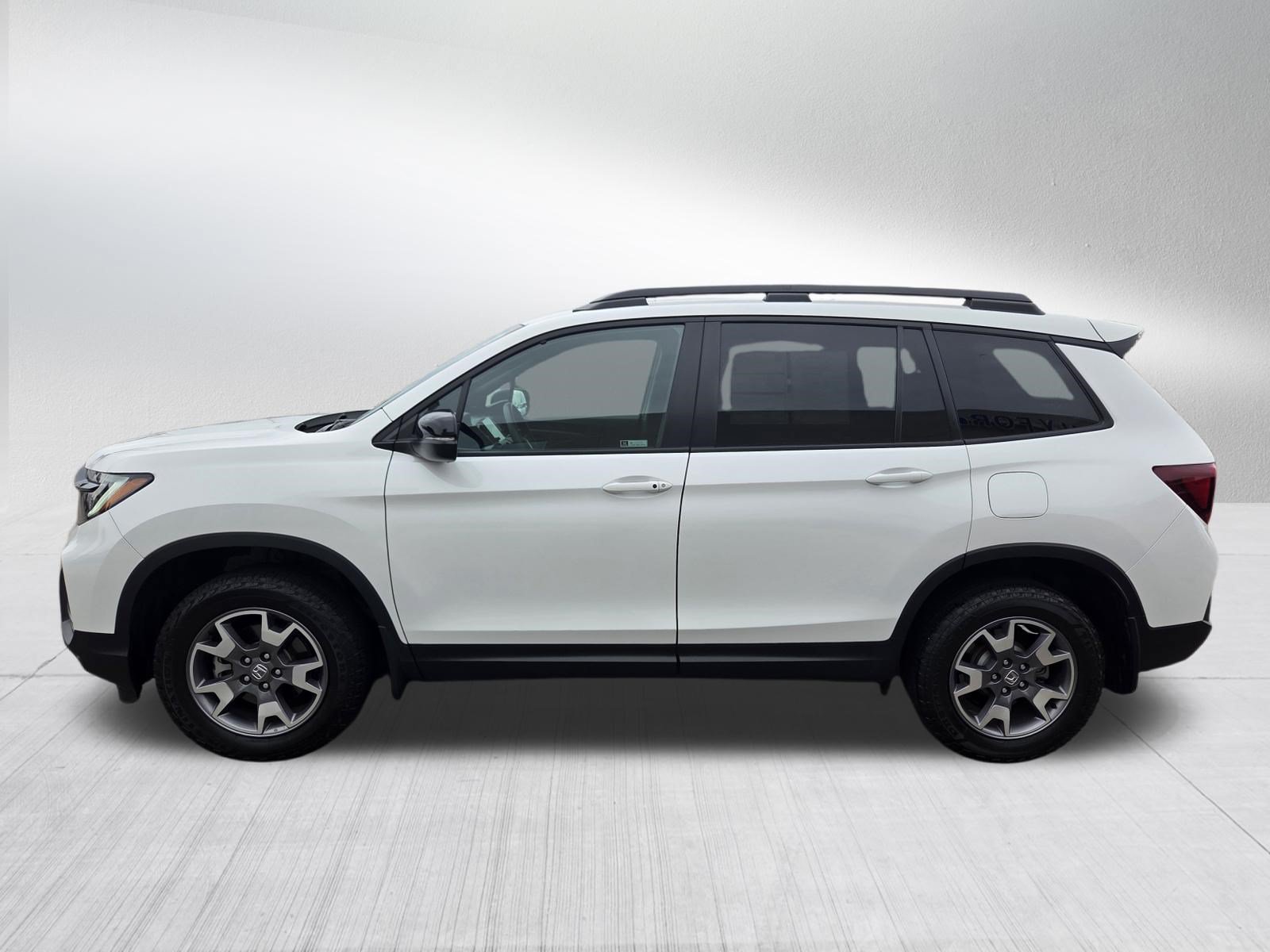 Used 2022 Honda Passport TrailSport image 4