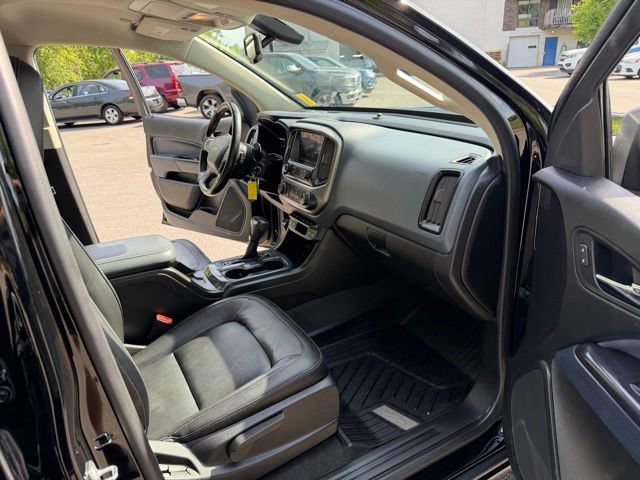 Used 2021 Chevrolet Colorado Z71 w/ Z71 Midnight Edition AWD/4WD image 23