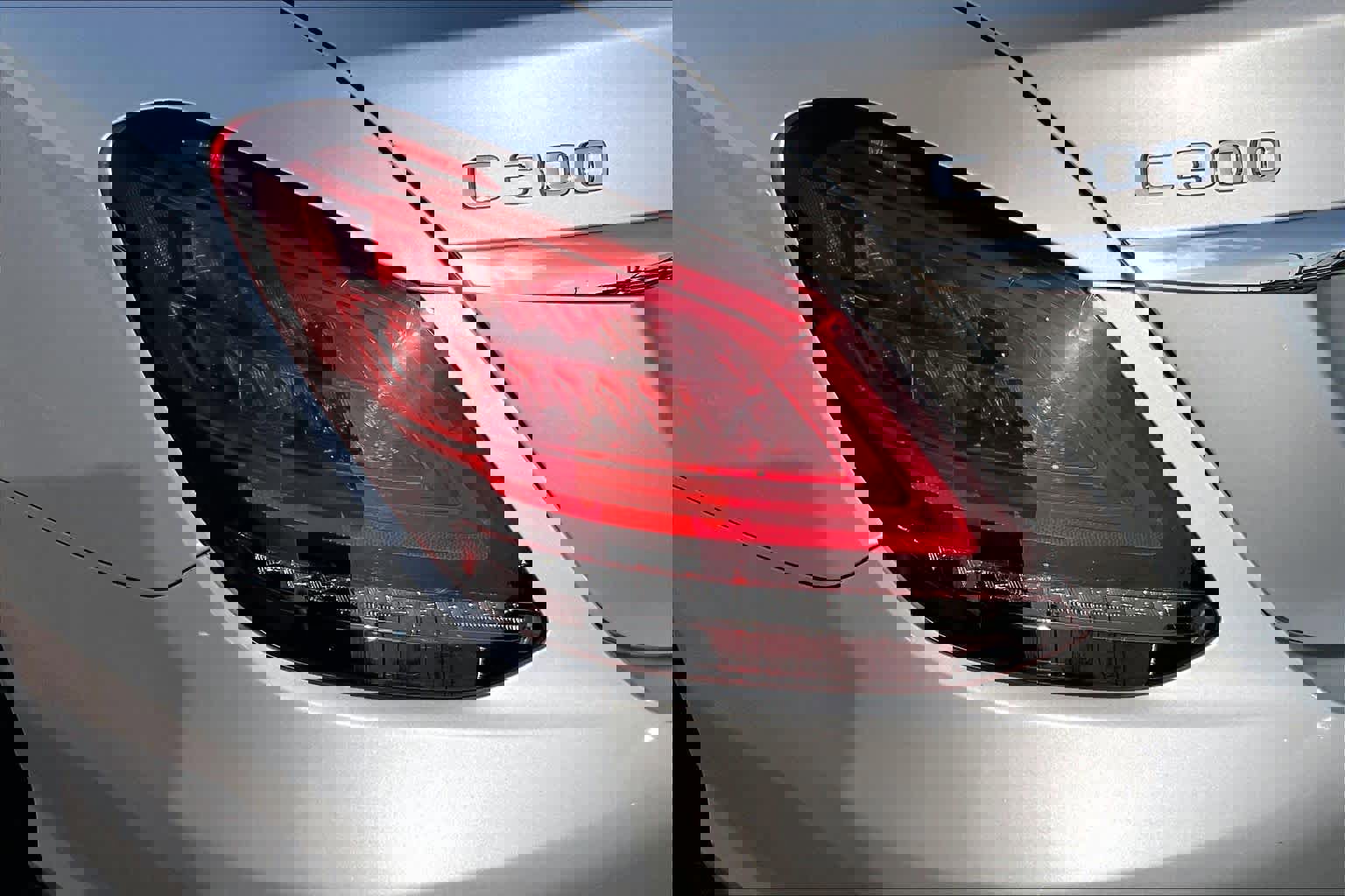 Used 2020 Mercedes-Benz C 300 4MATIC Sedan image 24