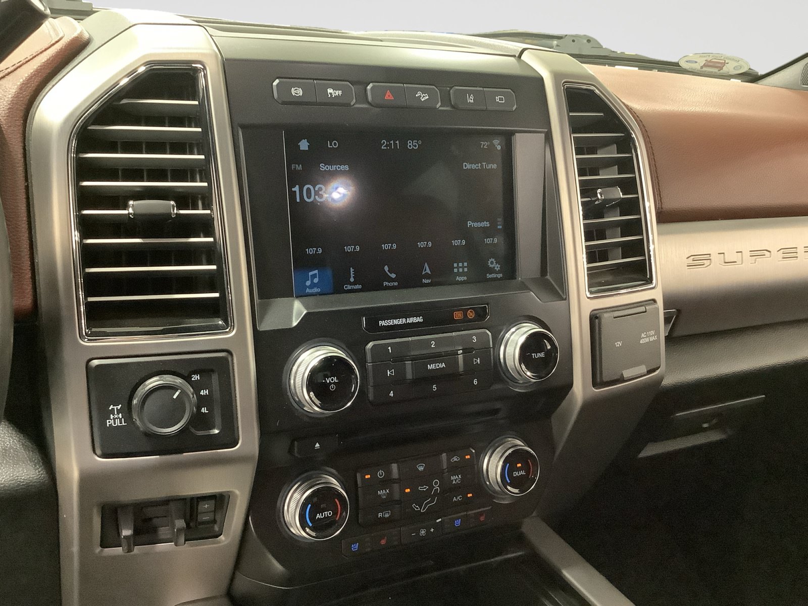 Certified 2018 Ford F250 Platinum w/ Platinum Ultimate Package AWD/4WD image 17
