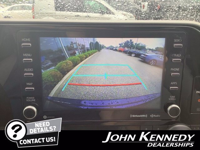 Used 2022 Toyota Highlander XLE AWD/4WD image 21