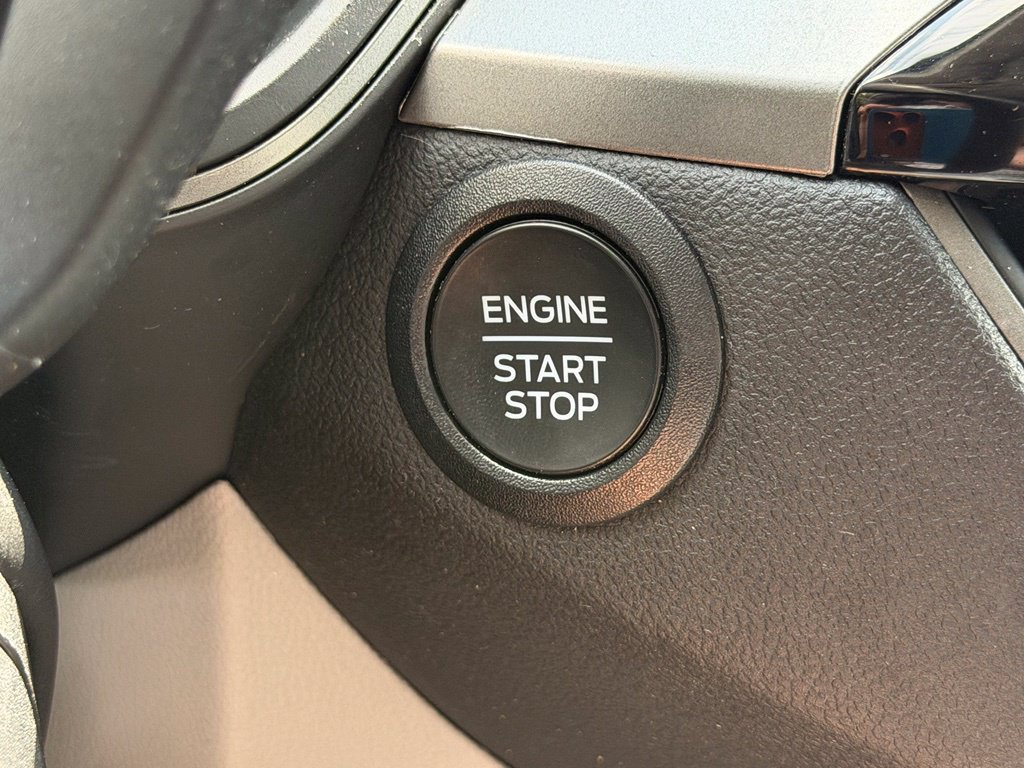 Certified 2023 Ford Escape Active AWD/4WD image 15