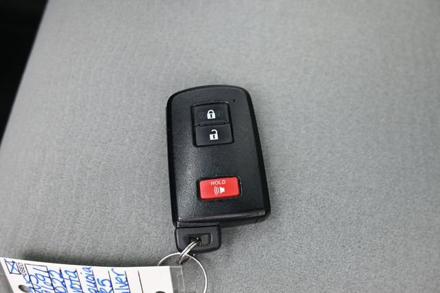 Used 2022 Toyota Sequoia SR5 AWD/4WD image 27