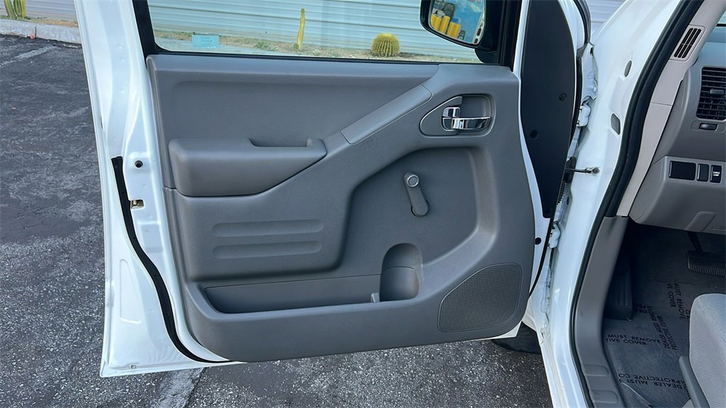 Used 2019 Nissan Frontier S w/ Work Truck Package image 8