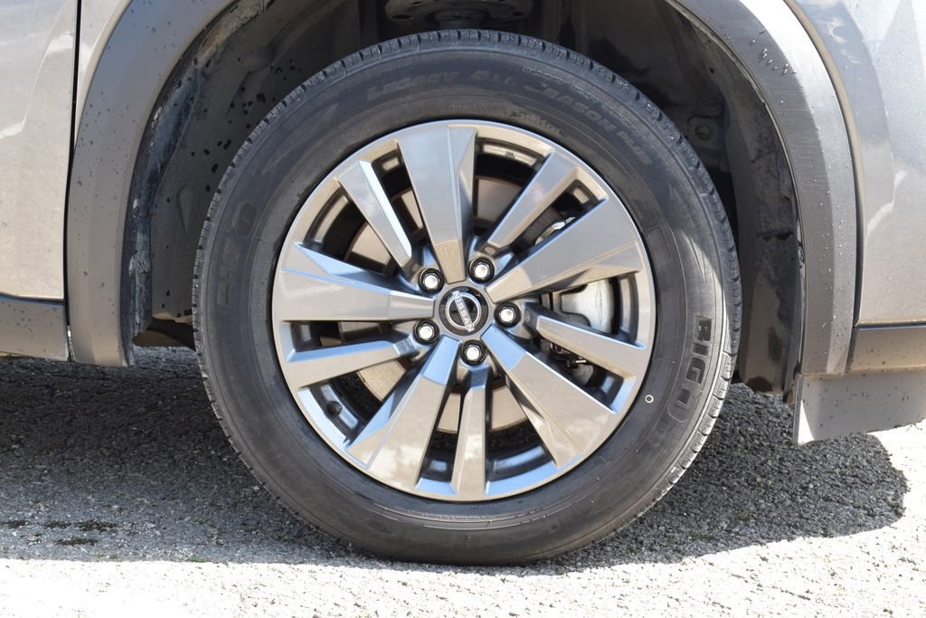 Used 2024 Nissan Pathfinder SV image 7