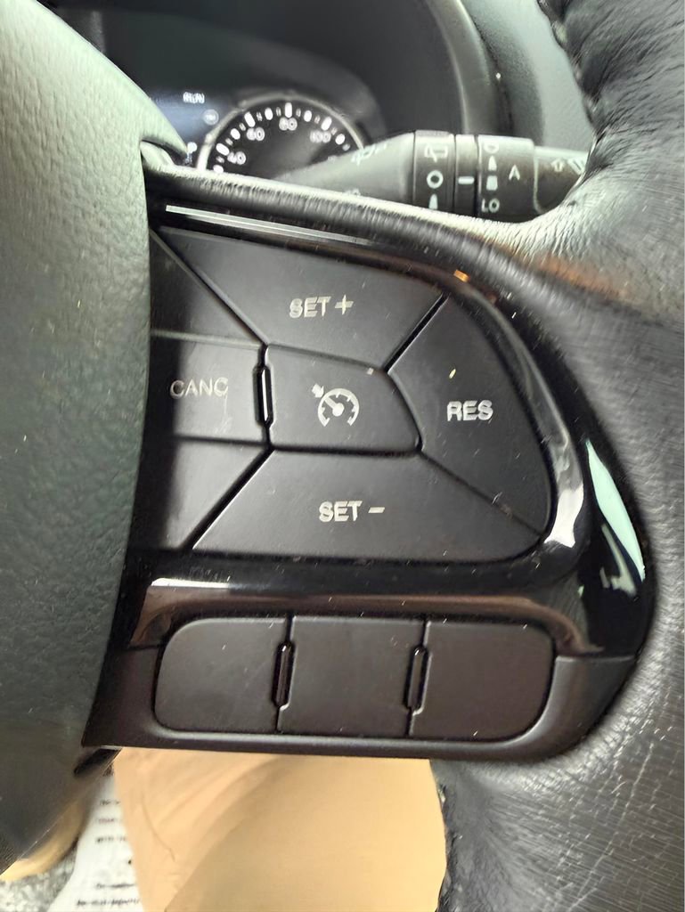 Used 2022 Jeep Renegade Altitude w/ Convenience Group image 25