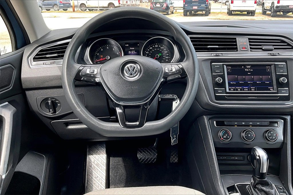 Used 2020 Volkswagen Tiguan S image 8