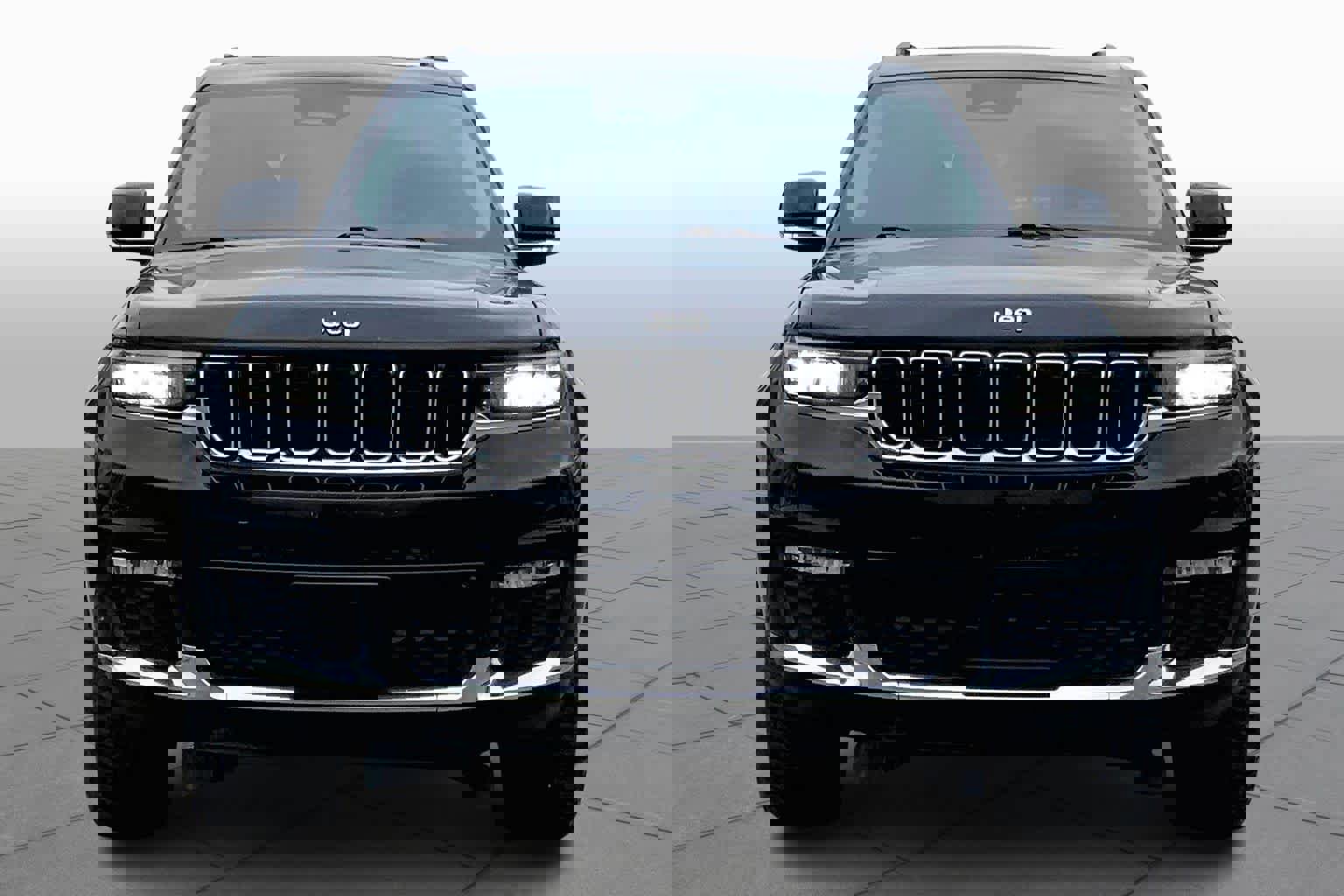 Used 2021 Jeep Grand Cherokee L Limited image 4