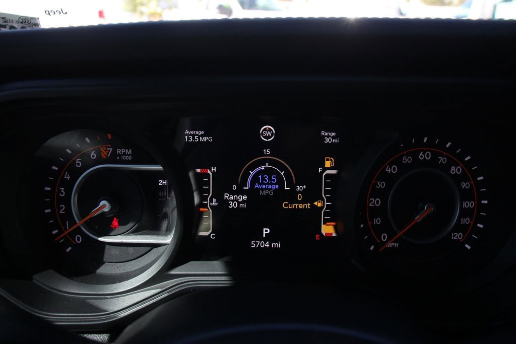 Used 2025 Jeep Gladiator Mojave AWD/4WD image 30