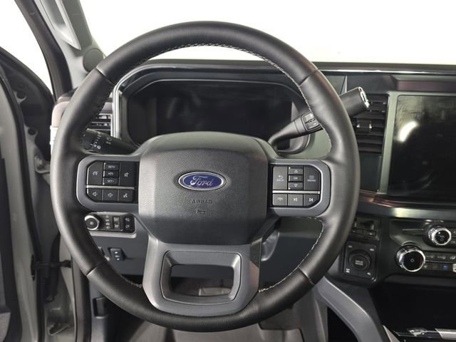 Certified 2025 Ford F350 Lariat w/ Black Appearance Package image 13