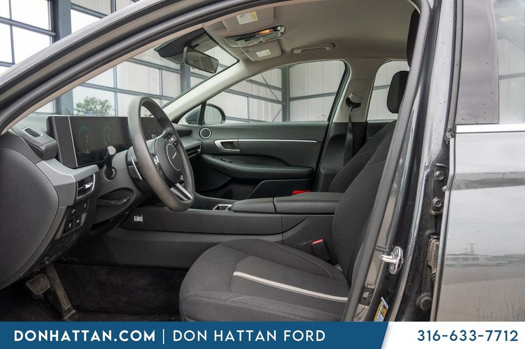 Used 2024 Hyundai Sonata SEL FWD image 3