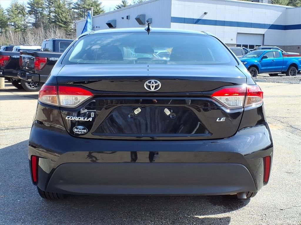 Used 2024 Toyota Corolla LE FWD image 5