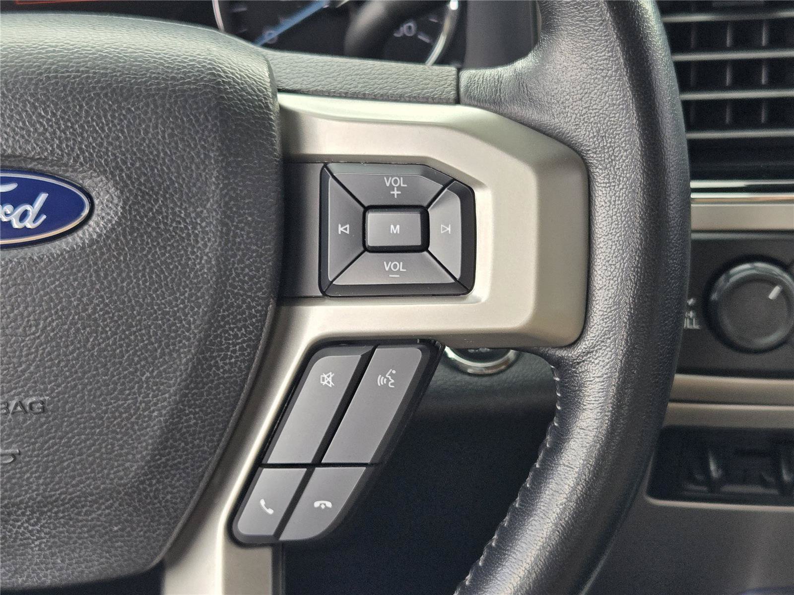Certified 2022 Ford F250 Lariat w/ Lariat Ultimate Package AWD/4WD image 29