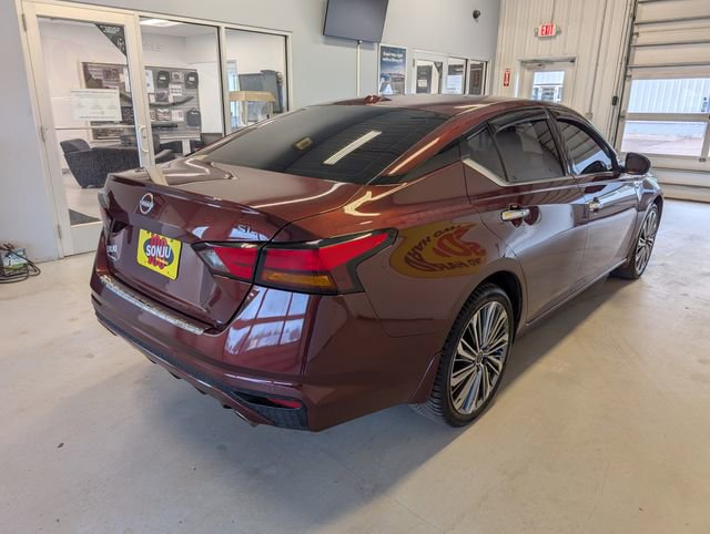Used 2023 Nissan Altima 2.5 SL AWD/4WD image 5