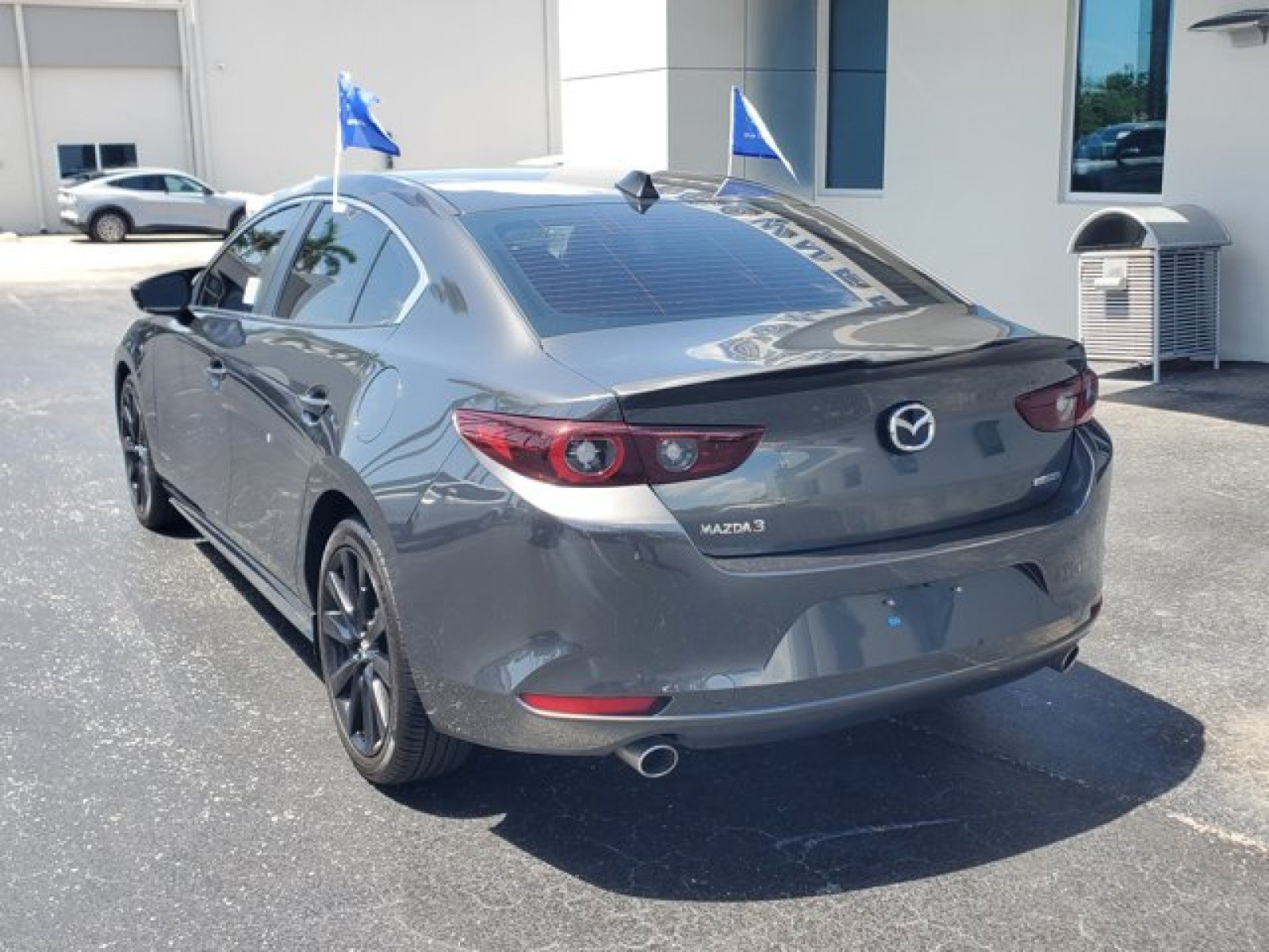 Used 2024 MAZDA MAZDA3 s FWD image 5