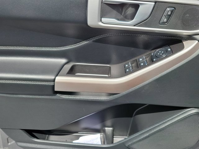 Certified 2023 Ford Explorer XLT RWD image 15