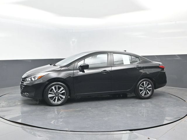 Used 2024 Nissan Versa SV FWD image 4