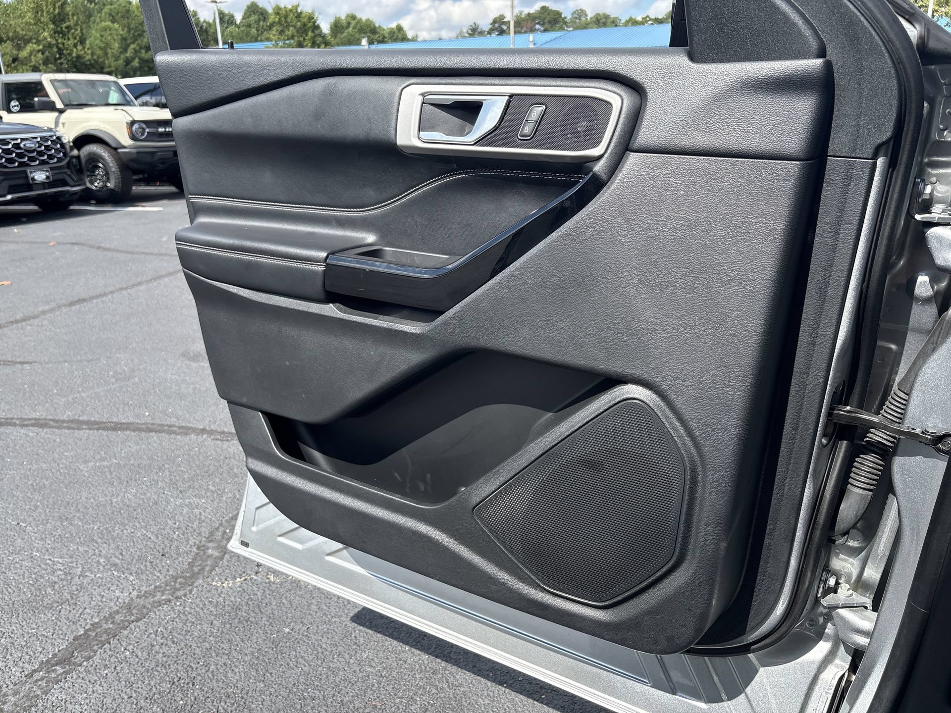 Certified 2022 Ford Explorer ST AWD/4WD image 14