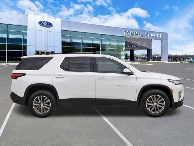 Used 2024 Chevrolet Traverse LT image 2