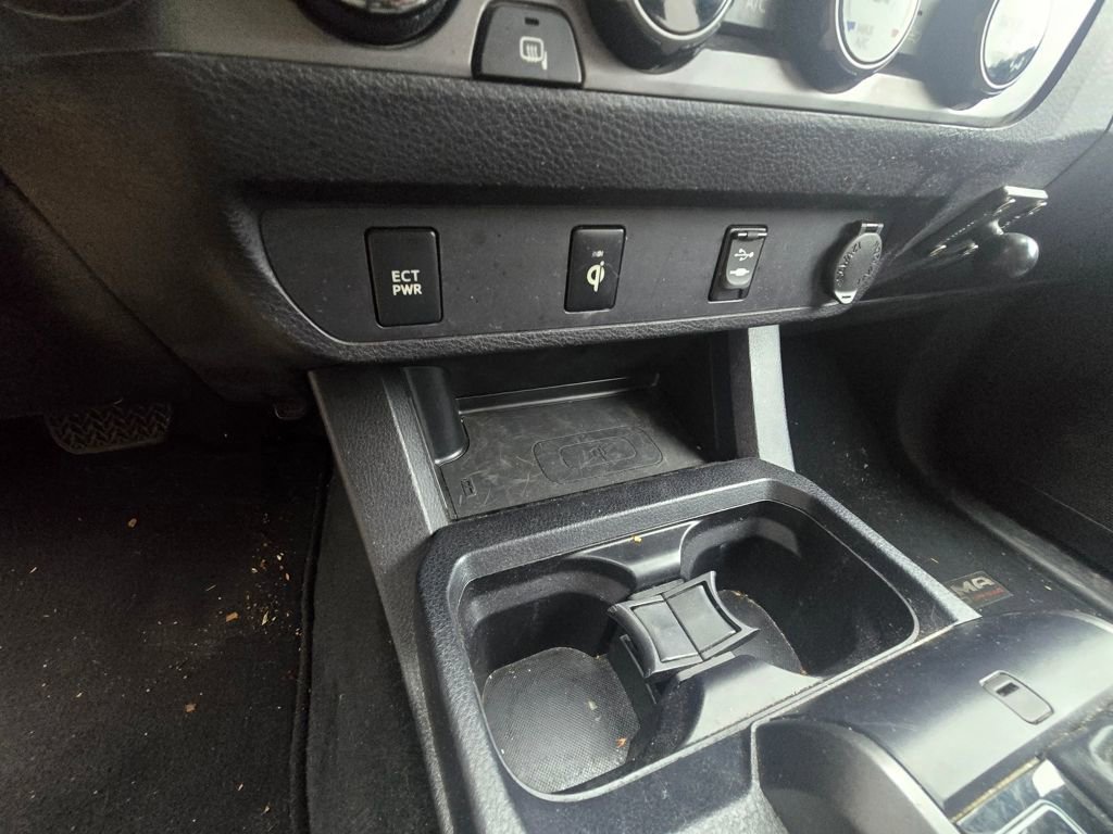 Used 2017 Toyota Tacoma TRD Off-Road image 15