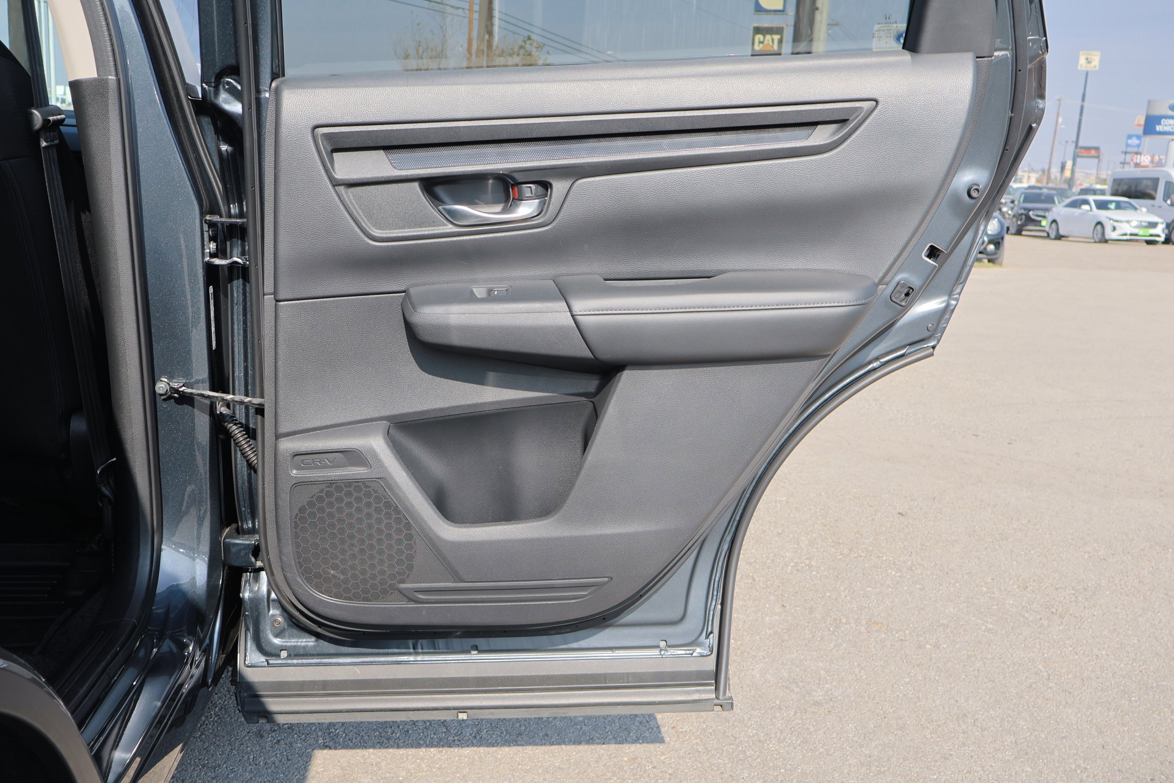 Used 2025 Honda CR-V LX image 30