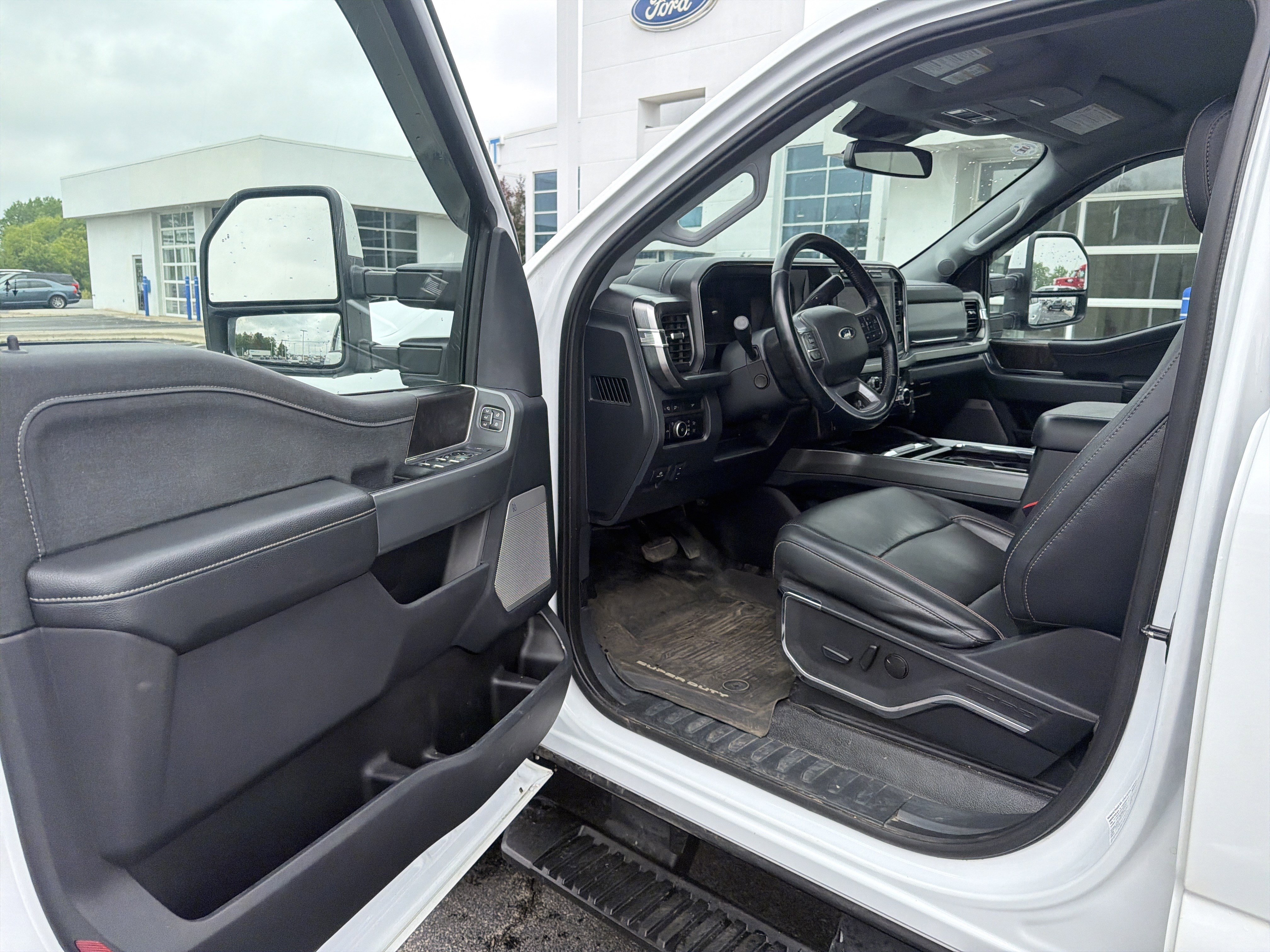 Certified 2023 Ford F250 Lariat w/ Sport Appearance Package AWD/4WD image 28