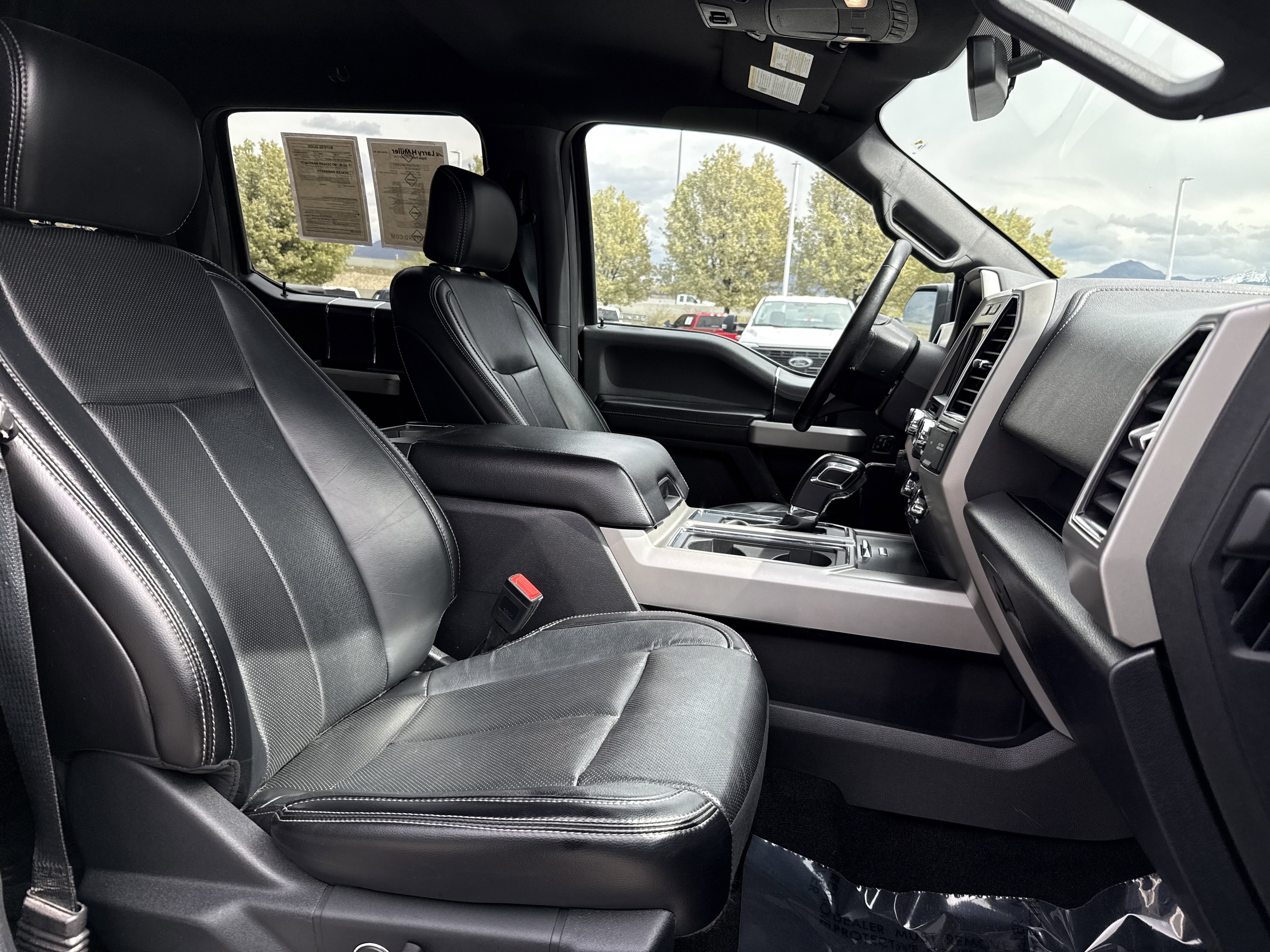 Certified 2018 Ford F150 Lariat image 30