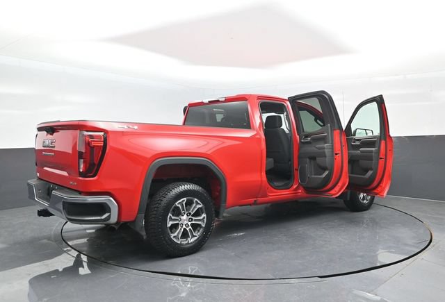 Used 2023 GMC Sierra 1500 SLE AWD/4WD image 25