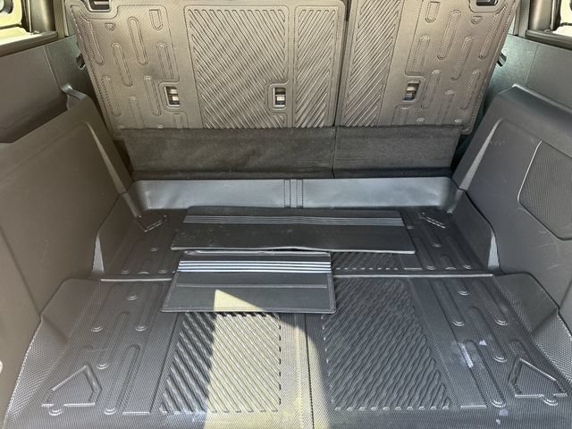 Certified 2025 Ford Bronco Badlands AWD/4WD image 11