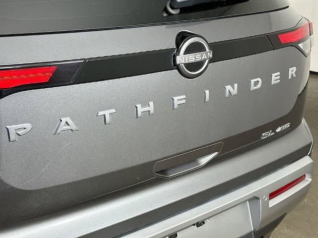 Used 2023 Nissan Pathfinder SL w/ SL Premium Package AWD/4WD image 7