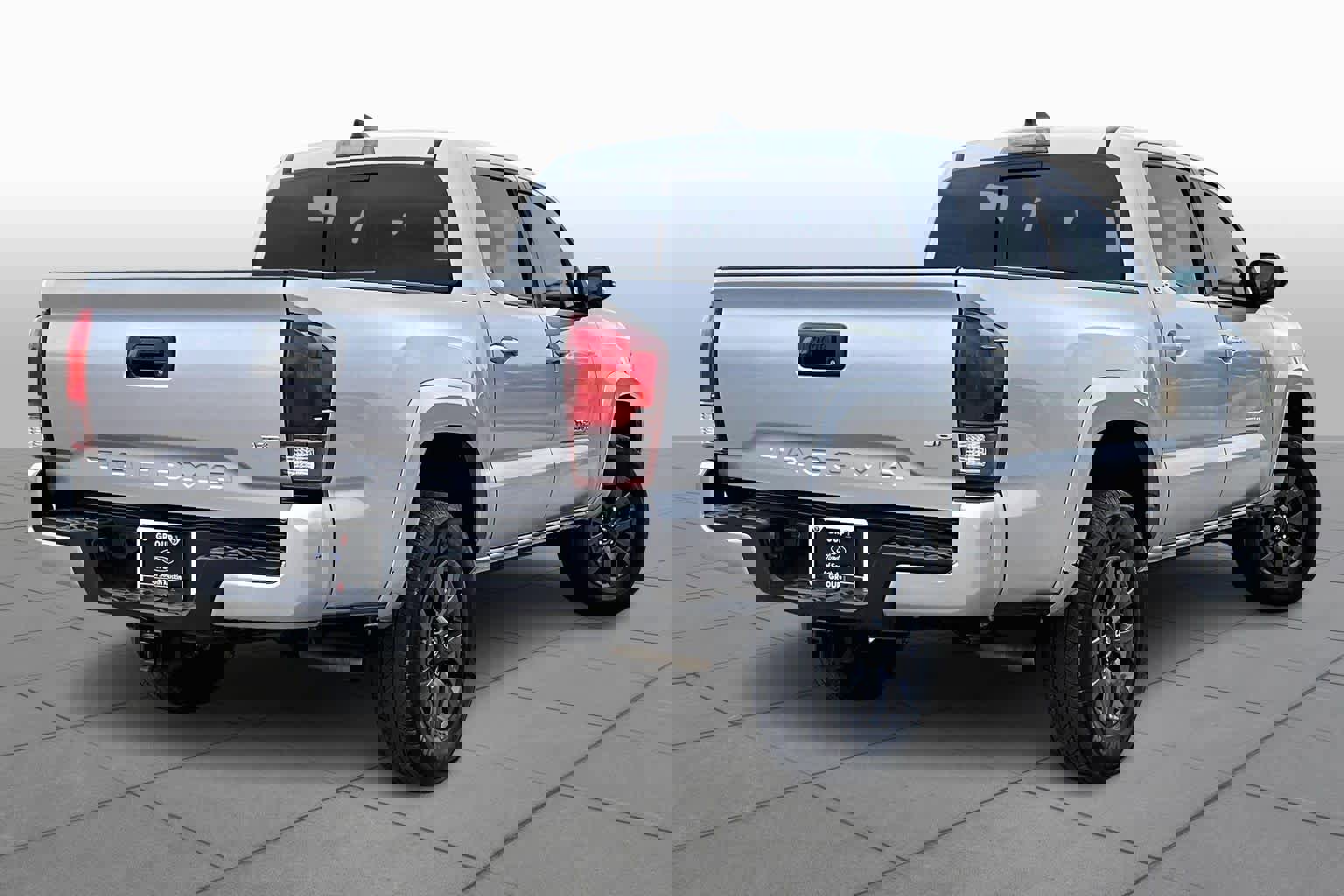 Used 2023 Toyota Tacoma SR5 image 13