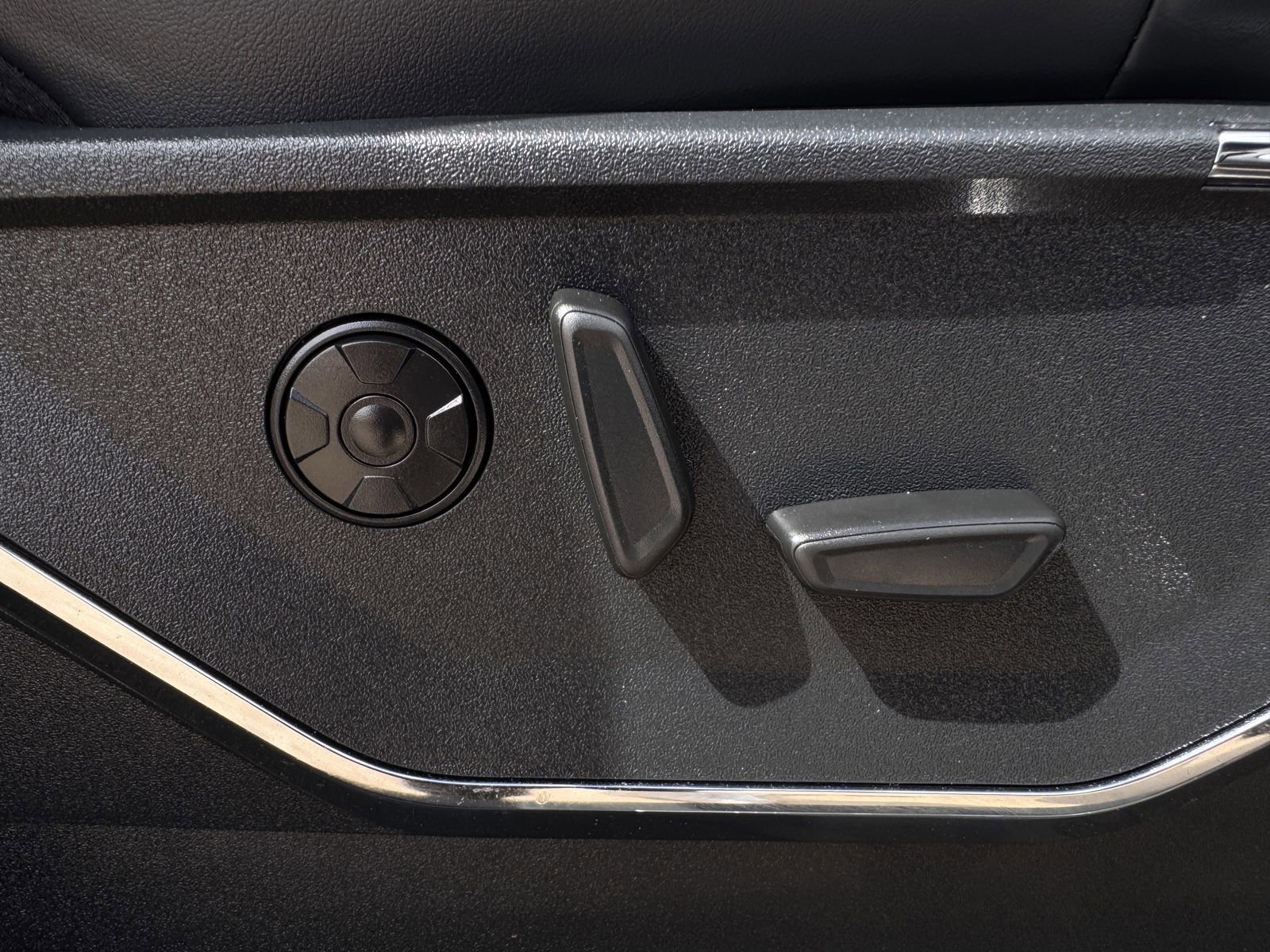 Certified 2025 Ford F250 Platinum AWD/4WD image 30