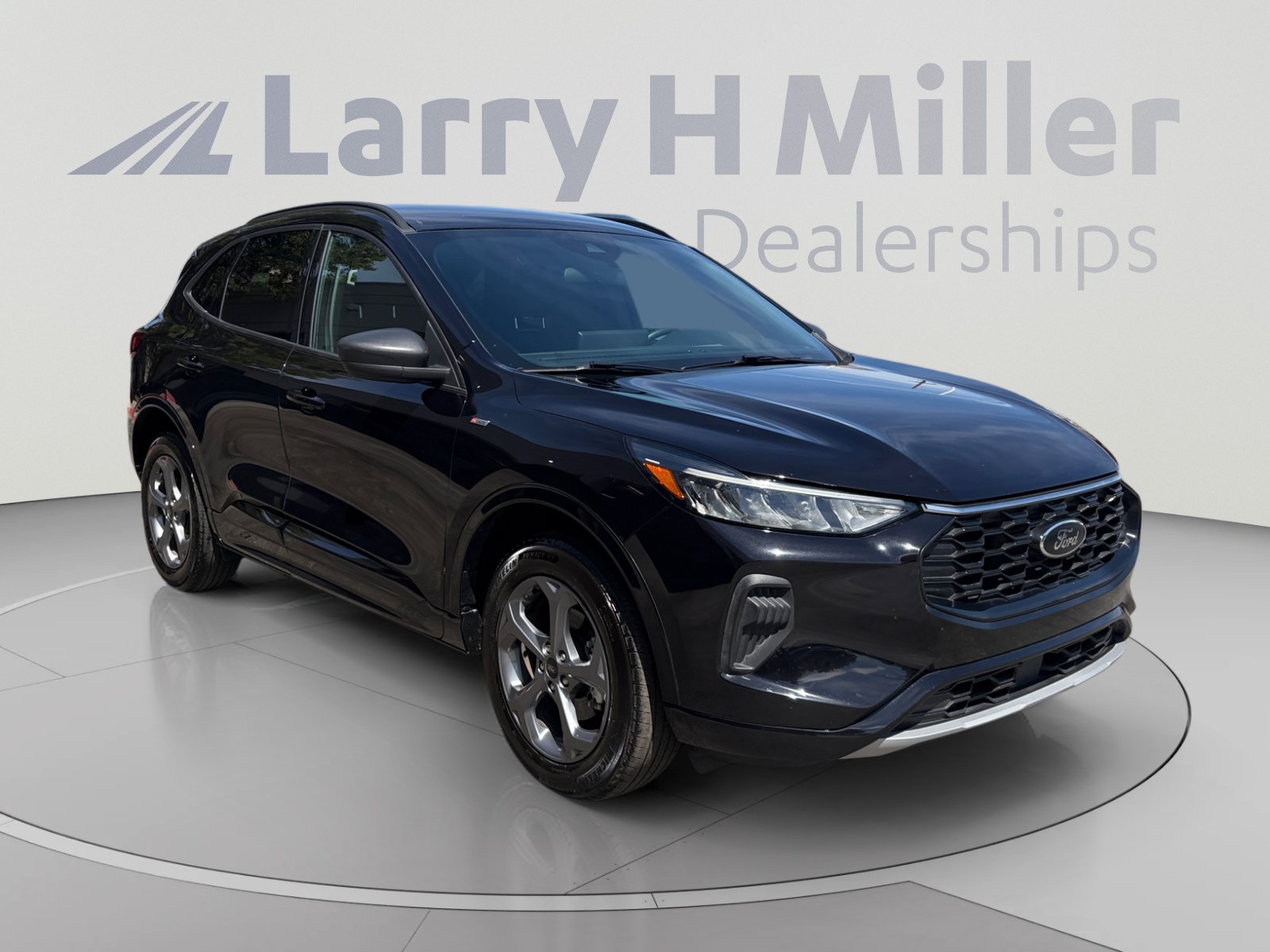 Certified 2024 Ford Escape ST-Line w/ Tech Pack #1 AWD/4WD image 7