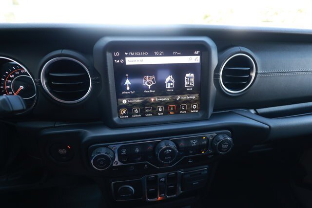 Used 2022 Jeep Gladiator Overland w/ Popular Equipment Package AWD/4WD image 16