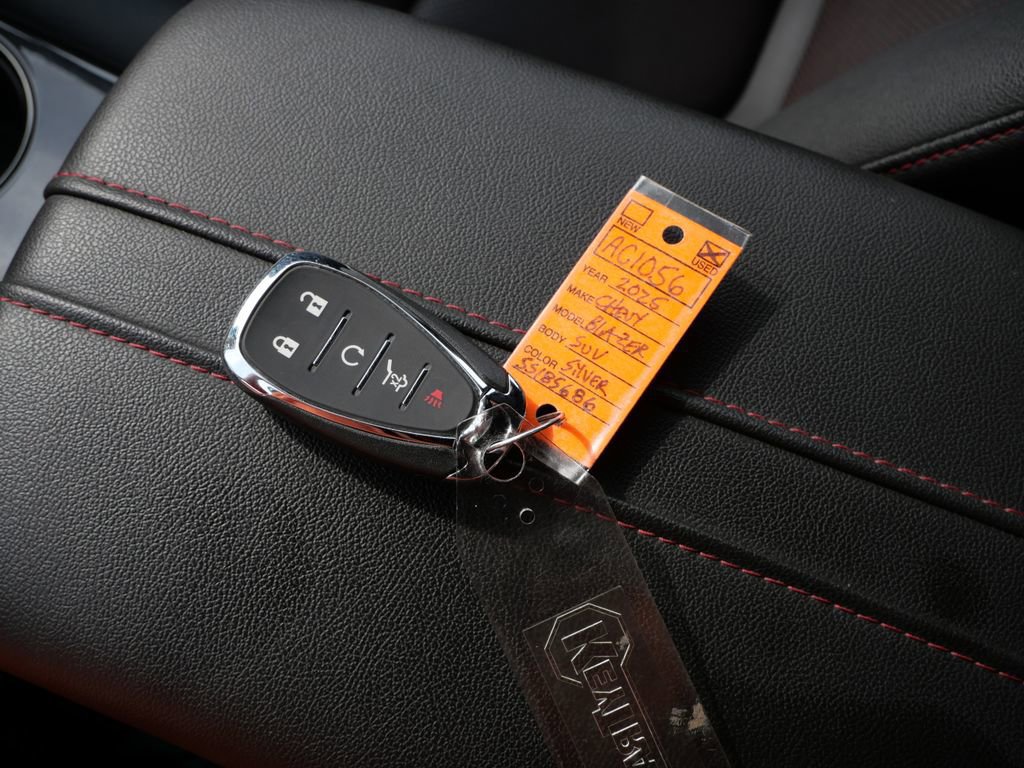 Used 2025 Chevrolet Blazer RS image 28