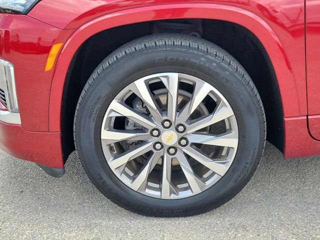 Used 2023 Chevrolet Traverse Premier w/ LPO, Floor Liner Package FWD image 8