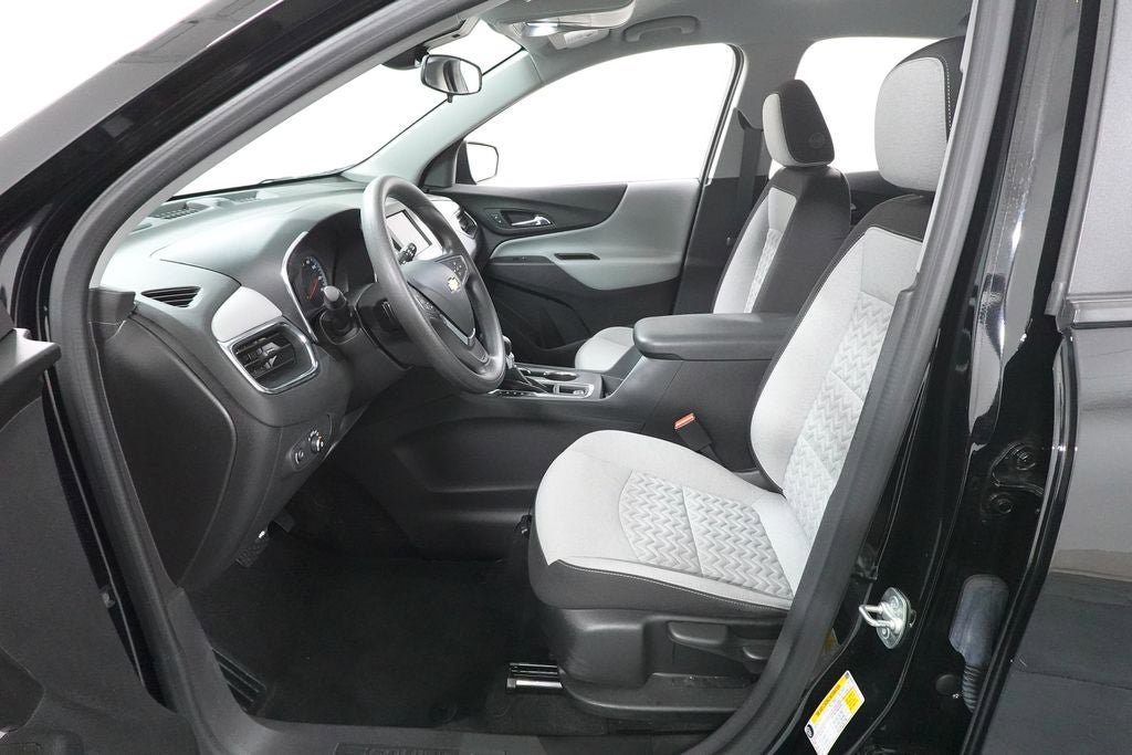 Used 2024 Chevrolet Equinox LS w/ Driver Confidence II Package AWD/4WD image 22
