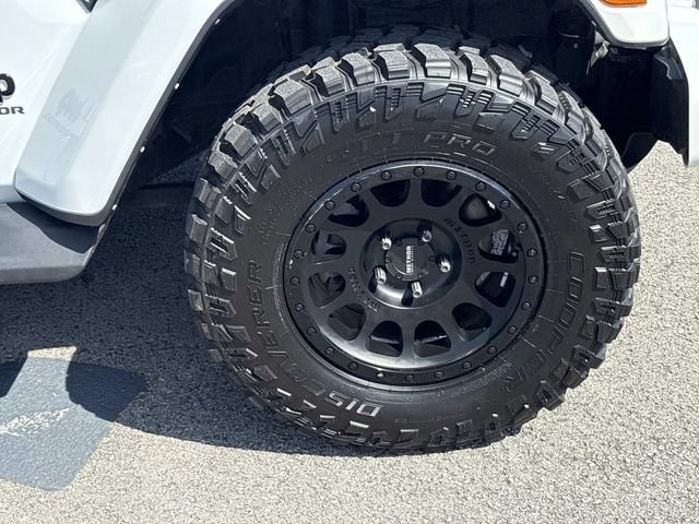 Used 2021 Jeep Gladiator Overland AWD/4WD image 9