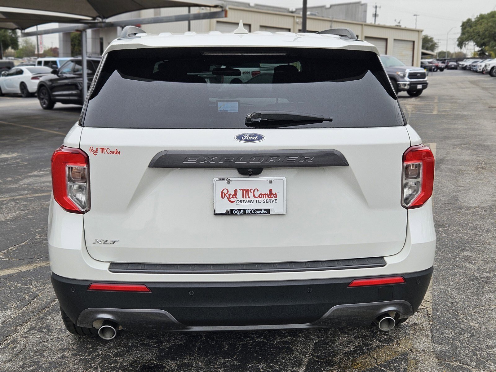 Certified 2022 Ford Explorer XLT w/ Equipment Group 202A image 5