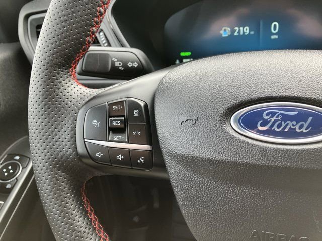 Certified 2023 Ford Escape ST-Line Select w/ Tech Pack #2 AWD/4WD image 16